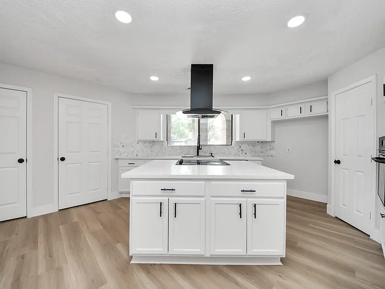 7427 Willow Oak Dr — Photo 30