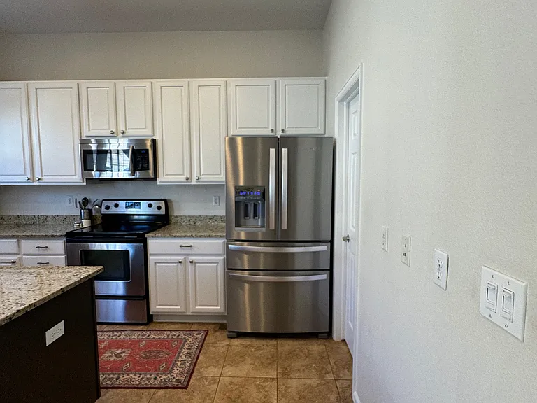 1652 Cherry Hills Ln — Photo 13