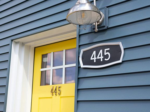 Welcome to 445 W Lemon!