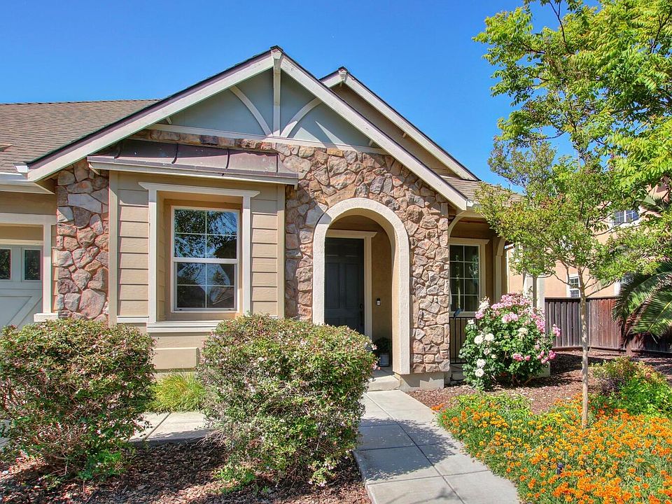 1st image of 2679 Briscoe Pl