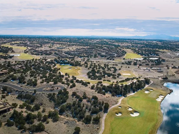 11 Luna Nueva, Santa Fe, NM 87506