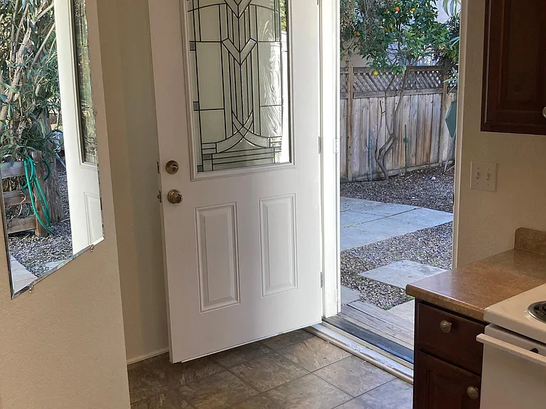 4789 W Mountain View Dr — Photo 5