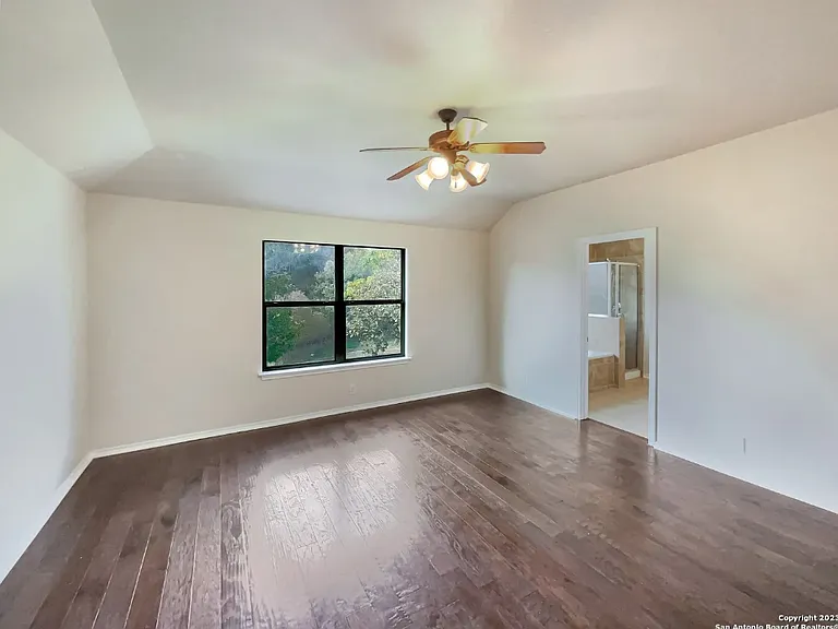 10410 Elizabeth Ct — Photo 12