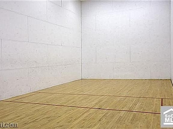 Racketball Court