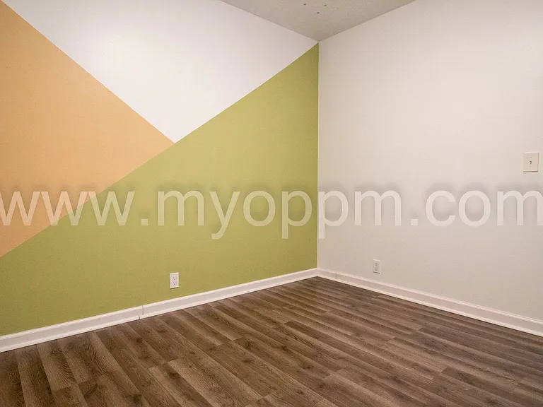6711 S 75th Ave — Photo 18