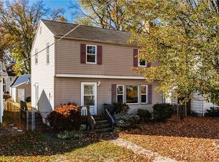 908 33rd St, Parkersburg, WV 26104
