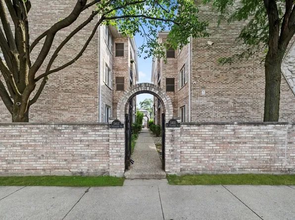 5407 N Milwaukee Ave #2B, Chicago, IL 60630