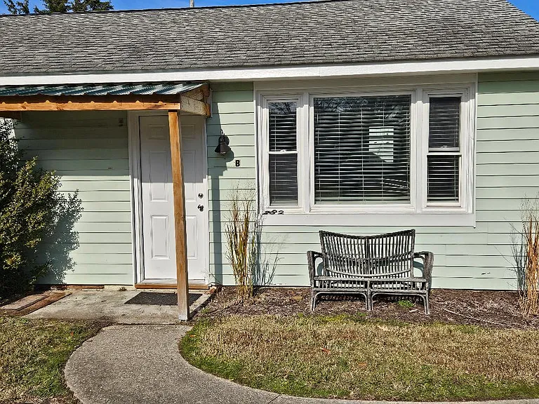 282B E Fairway Dr #B — Photo 1