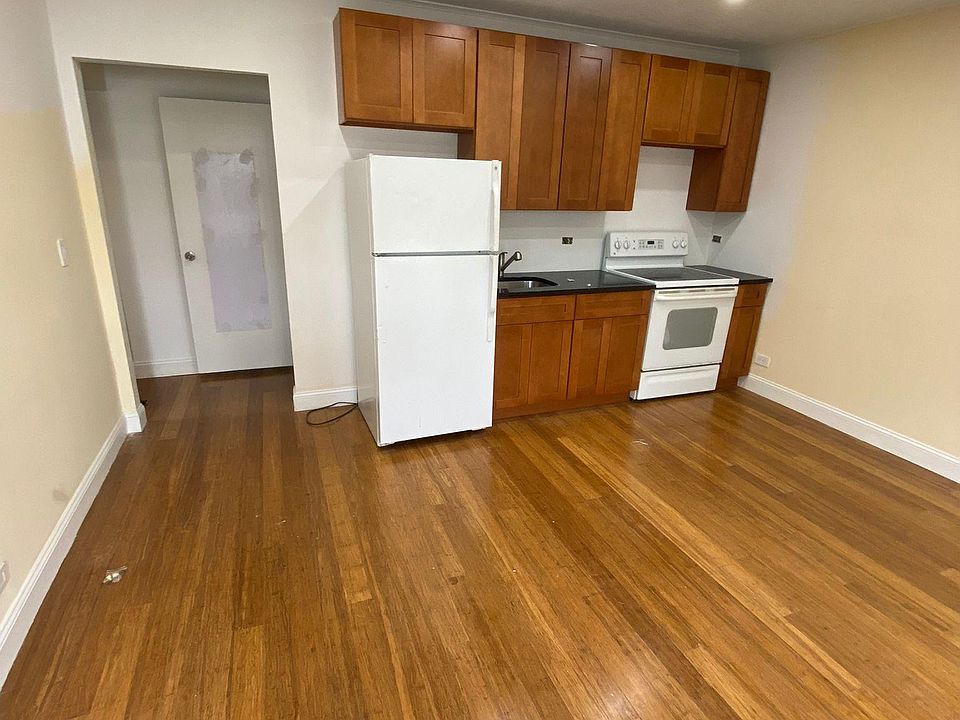 2nd image of 17 Mildred St #1