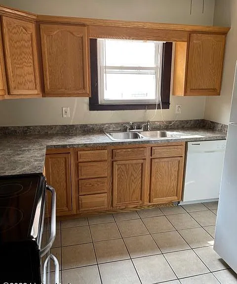 516 Colorado Ave — Photo 3