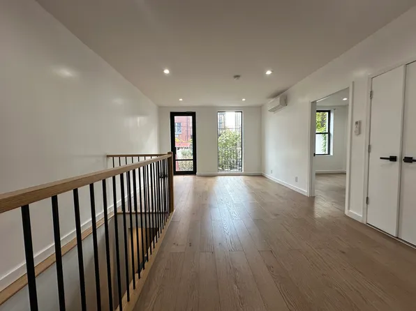 1928 Linden Street image 1 of 18