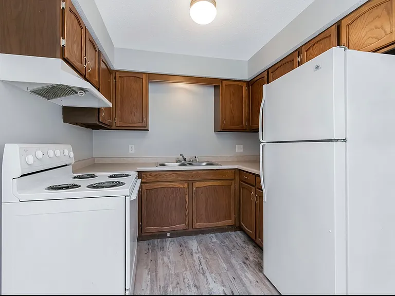 1820 Sutton Pl #3 — Photo 6