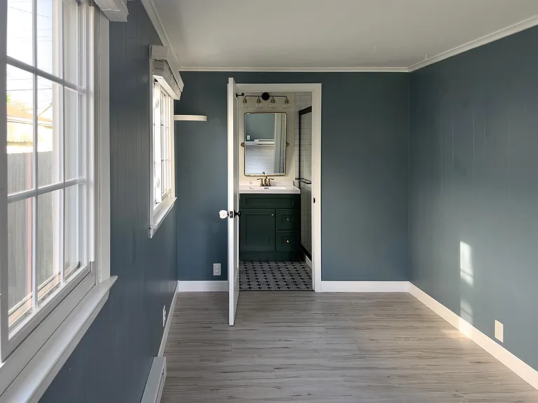 1340 E South St — Photo 16