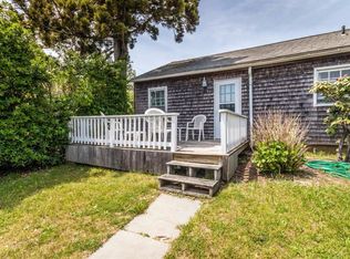 17 Mill St #20E, Edgartown, MA 02539