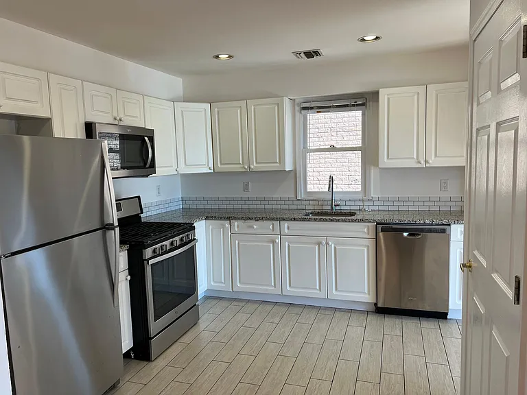 8911 Riverside Pl #1 — Photo 5
