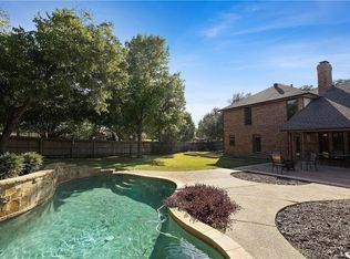 1402 Carriage Ln, Garland, TX 75043