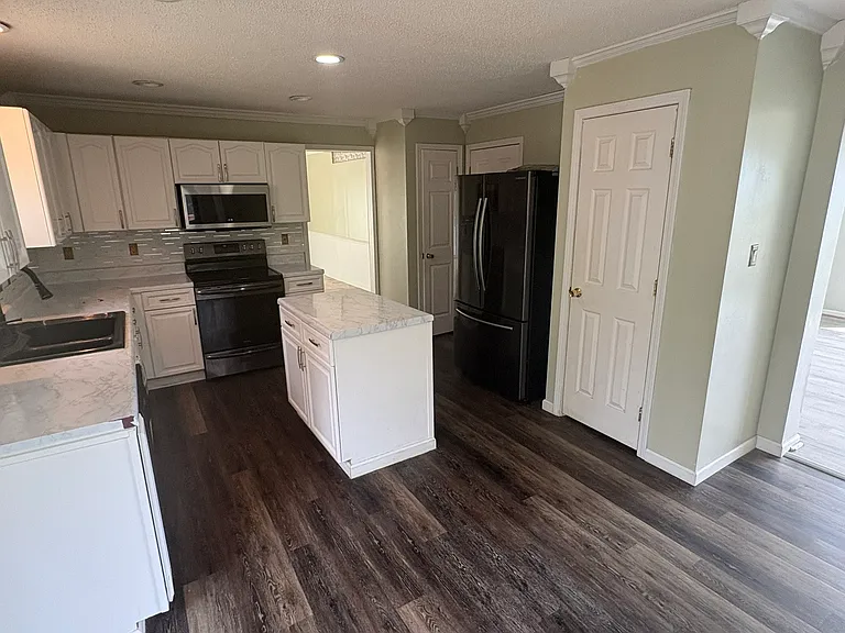 6719 Burkemont Rd — Photo 8