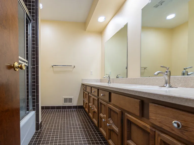 6275 Fairbrook Ct — Photo 47