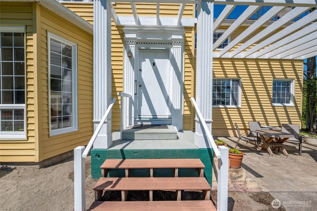 2750 Torpedo Road, Oak Harbor, WA - View 4