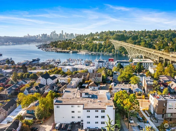3600 Whitman Avenue N #302, Seattle, WA 98103