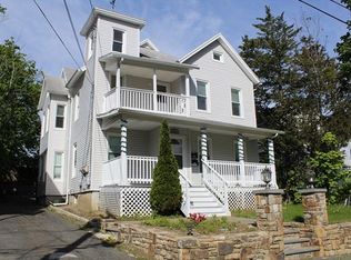 10 Harding Pl, Danbury, CT 06810