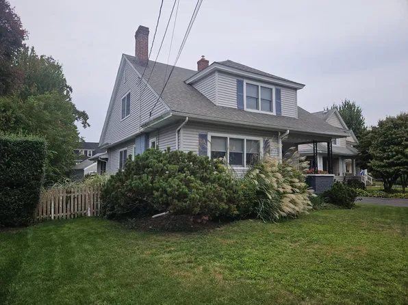 142 Gilman St, Bridgeport, CT 06605