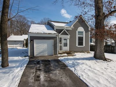 2766 White Barn Rd, Aurora, IL, 60502