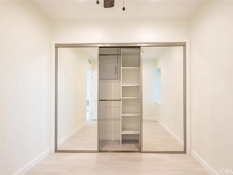 245 Beverly St #B — Photo 11
