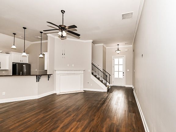 4th image of 13077 Mingus Ln