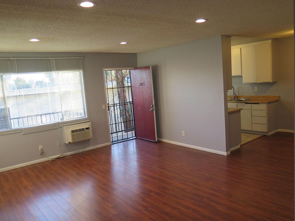 1st image of 8800 Cedros Ave #2XX
