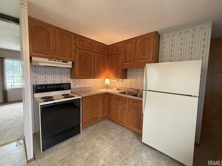 2547 Birk Dr — Photo 7