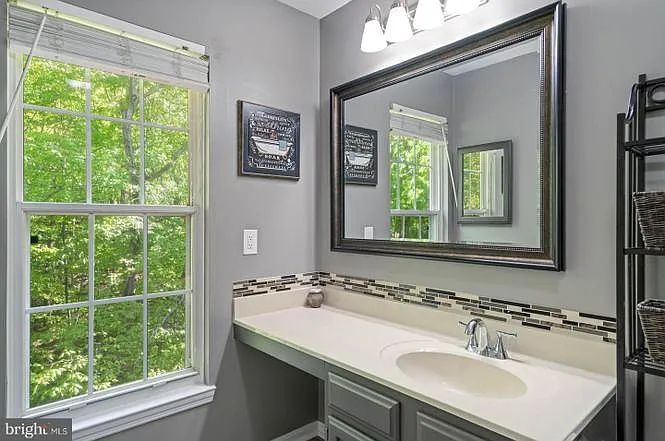 5 Lee Ct — Photo 18