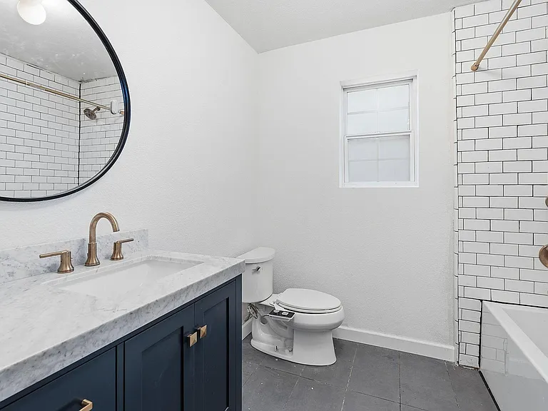 1127 Denfield St — Photo 12