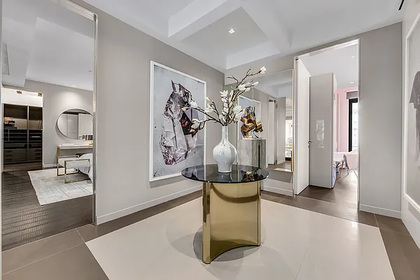 Sold by Nest Seekers International | media 9