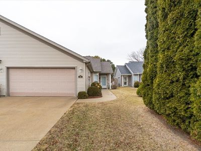 16 Grape Vine Ln, Bloomington, IL, 61704