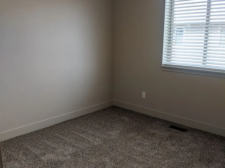 966 W Georgia Dr #10 — Photo 9