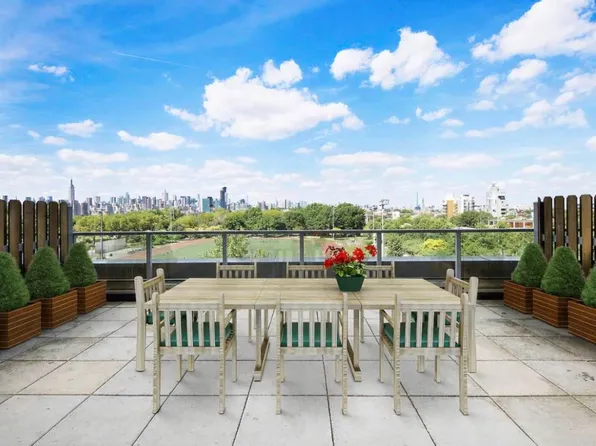 50 Bayard Street image 1 of 12