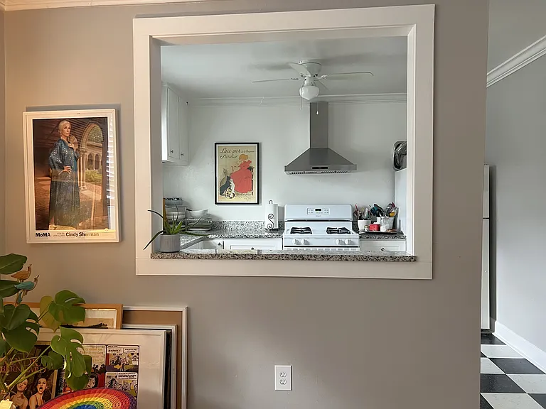 282 9th St NE #10 — Photo 7