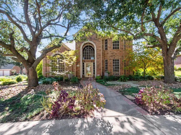 502 Butternut Dr, Garland, TX 75044