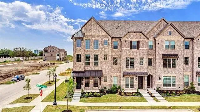4111 Wetstone Ln