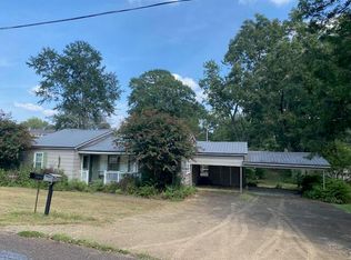 324 14th St N, Guin, AL 35563