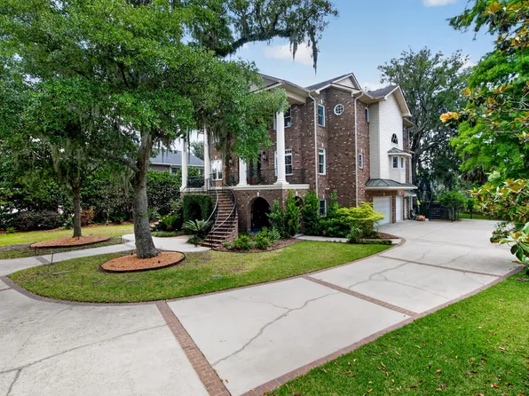 4226 Club Course Dr, North Charleston, SC 29420