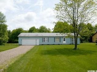 8069 Lake Rd, Seville, OH 44273