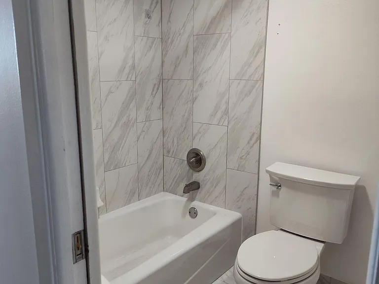 3050 N Palm Aire Dr #702 — Photo 8