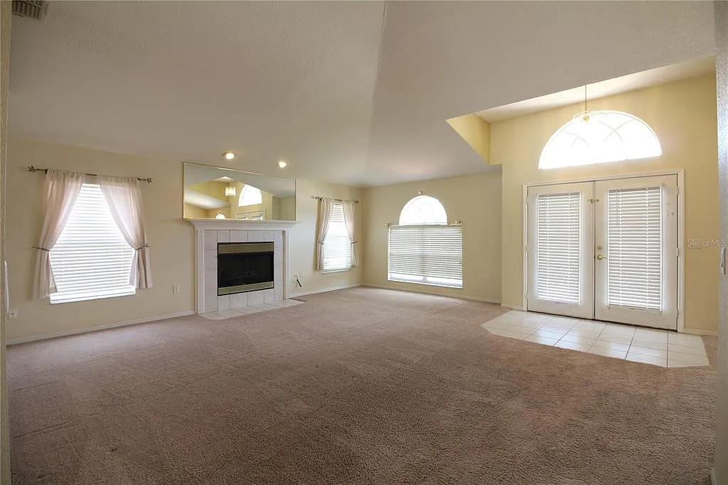 Building Photo - 2313 Colony Club Dr