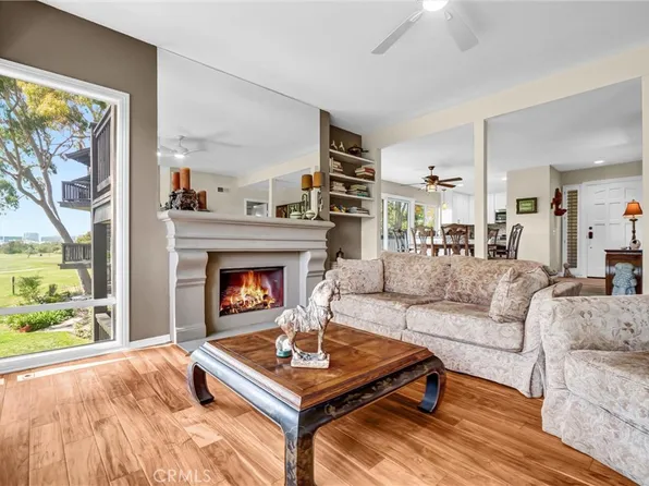 11 Las Brisas #6, Irvine, CA 92612