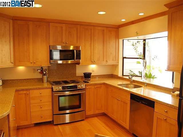 1st image of 583 Silver Lake Dr