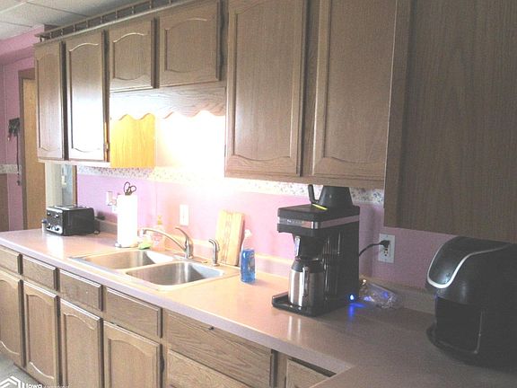 2nd image of 2670 Reed Ave