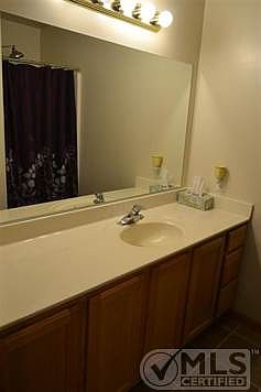4th image of 21540 University Dr