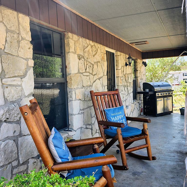 8200 Lipan Hwy - Property Image